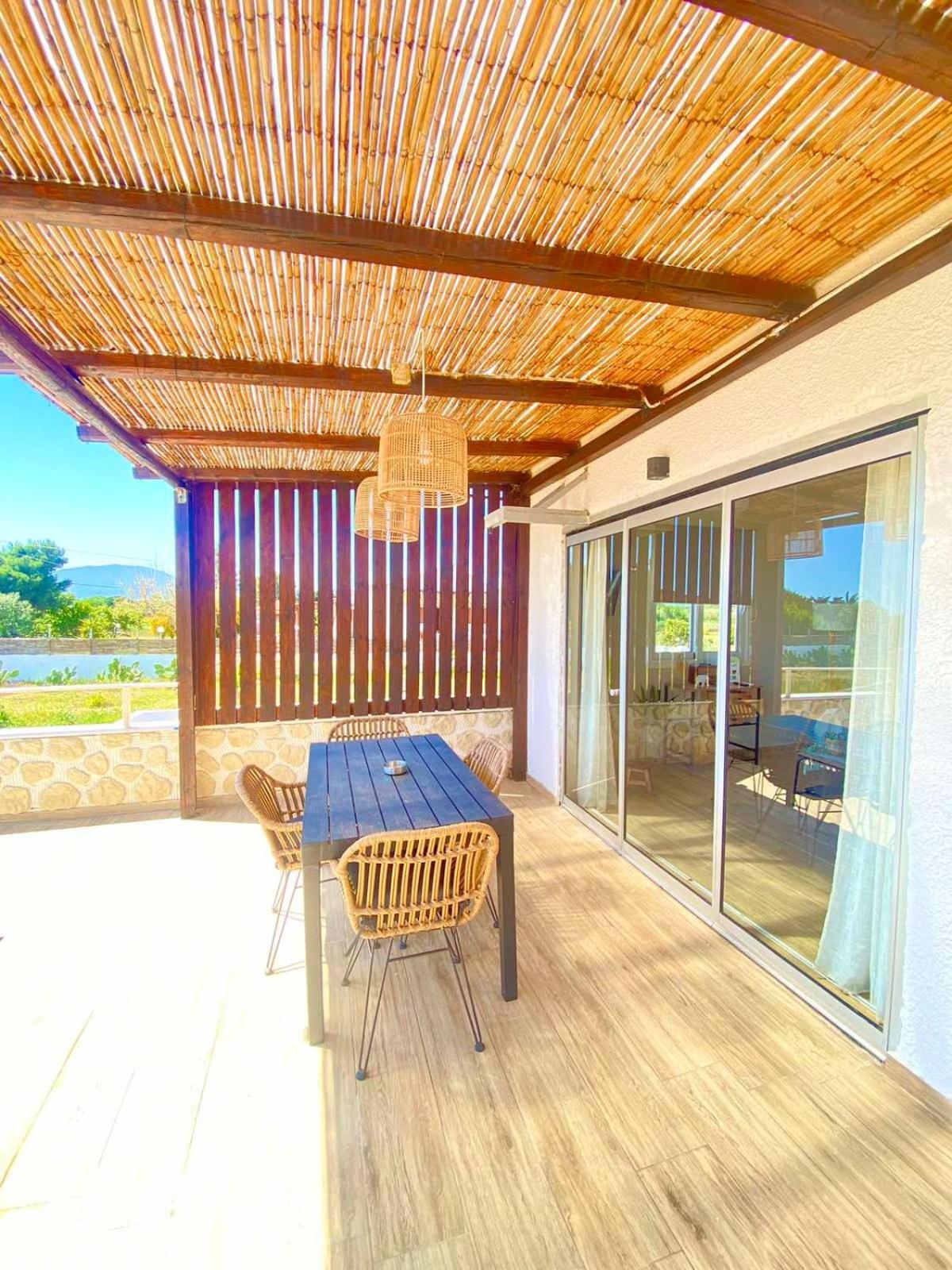 Boho Natural Beachfront Detached House Analipsis  المظهر الخارجي الصورة