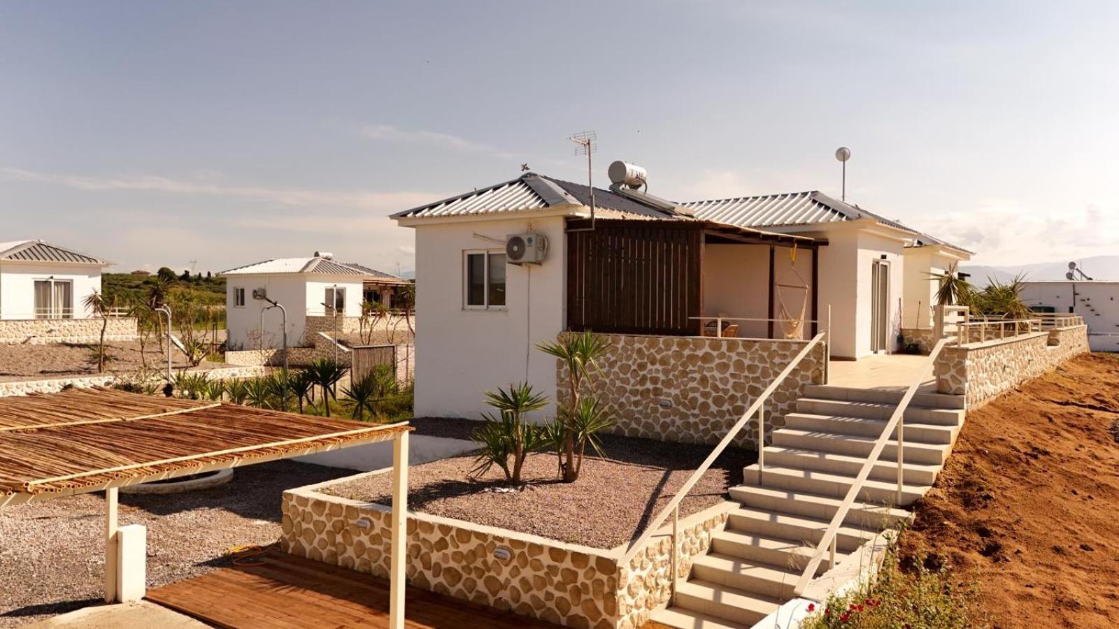 Boho Natural Beachfront Detached House Analipsis  المظهر الخارجي الصورة